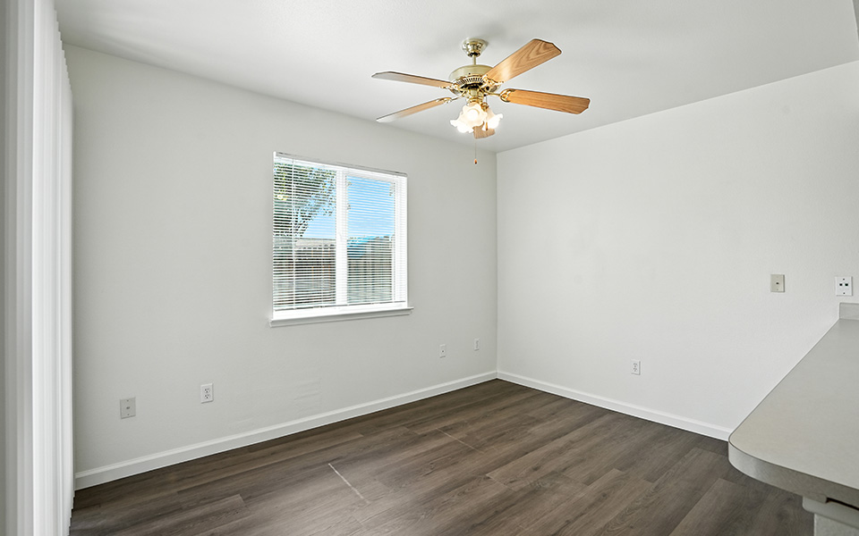 March Landing 1164 3x2.5 Dining Room
